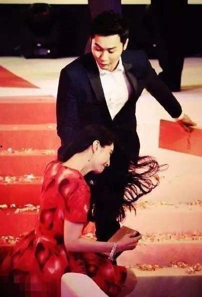 吃瓜两个人娱乐圈,揭秘明星幕后故事 第2张 吃瓜两个人娱乐圈,揭秘明星幕后故事 第2张